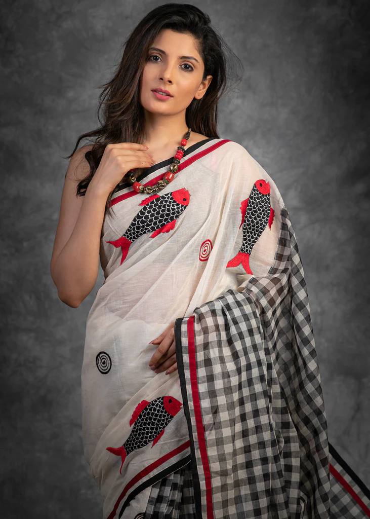 Black And White Color Digital Printed Linen Saree..