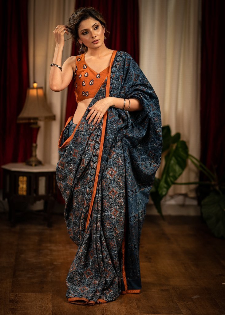 Gray Color Digital Printed Linen Saree